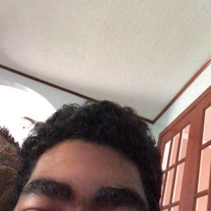 Meet your Posher, Aymen